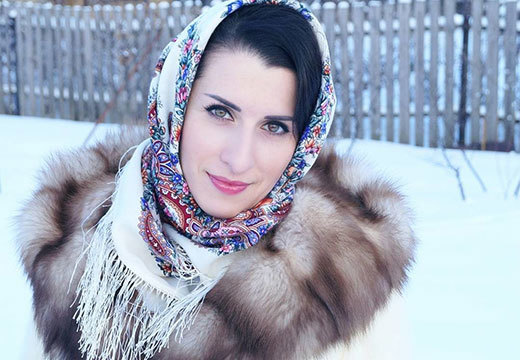 Павлопосадскій вовняний хусток: як випрати будинку руками і в машинці, ніж можна прати