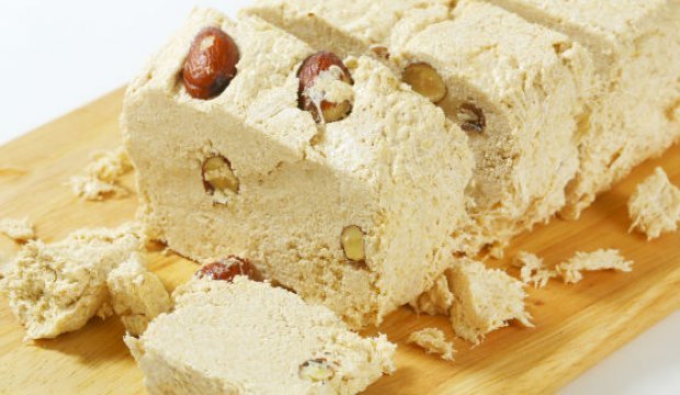 Кунжутна халва: користь і шкода, з чого роблять, склад, калорійність