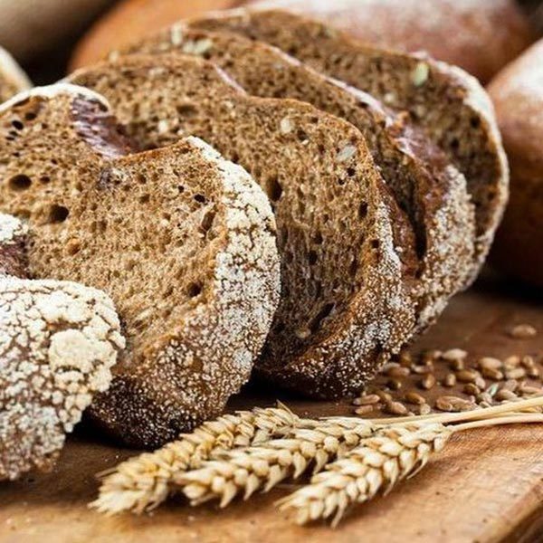 Цільнозерновий хліб: користь і шкода, калорійність, рецепт