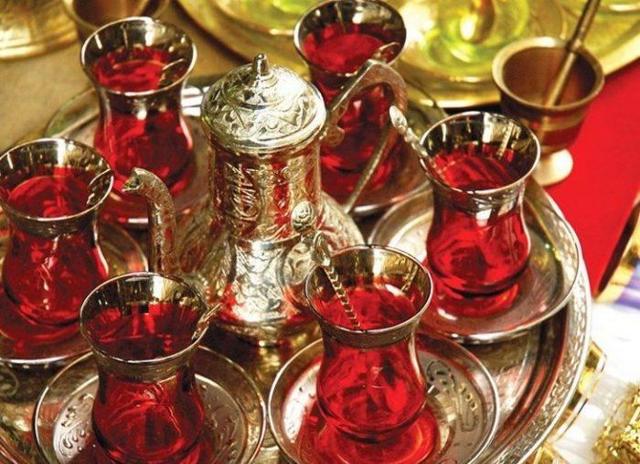 Гранатовий чай: користь і шкода, як заварювати, відгуки
