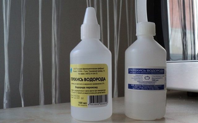 Як відіпрати білі шкарпетки від бруду: вручну, в пральній машинці