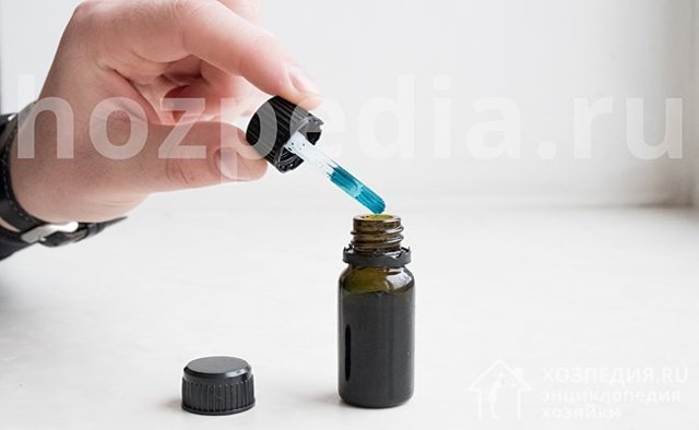 Як відіпрати зеленку з одягу: дитячої, білої, кольорової, джинсової