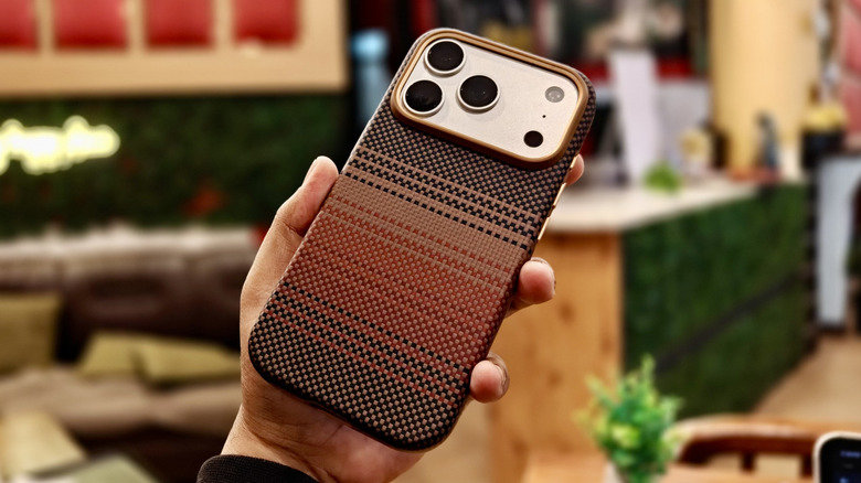 Pitaka для iPhone 18 Pro Max